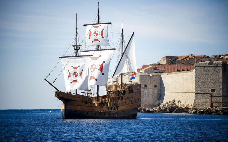 Dubrovnik ship